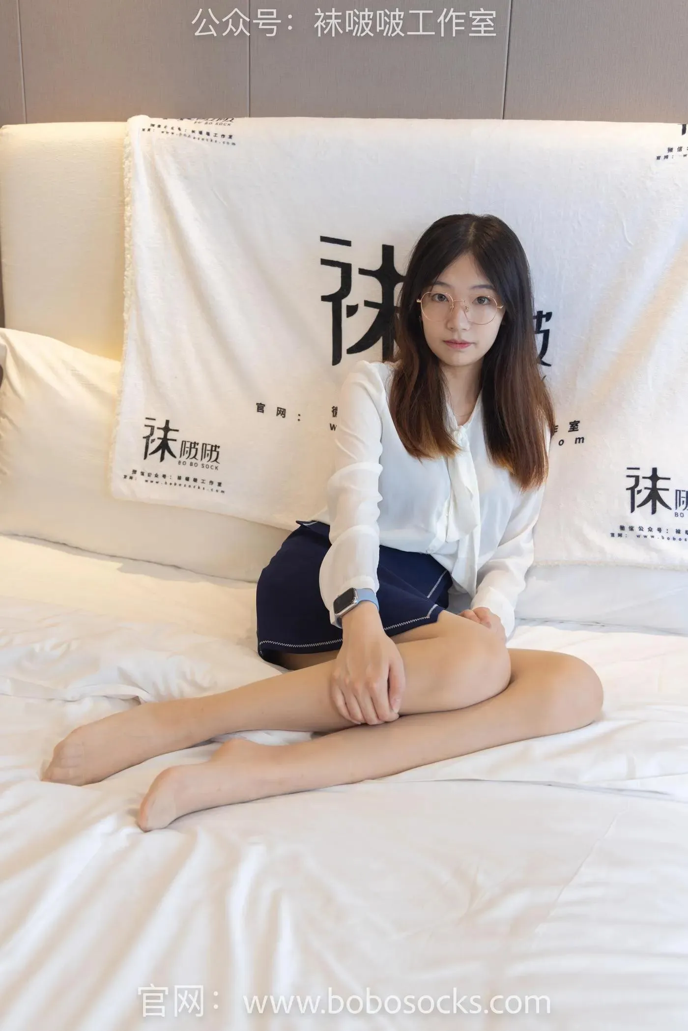 [BoBoSocks袜啵啵]NO.114 小甜豆-高跟鞋、帆布鞋、肉丝、厚黑丝 [175P]插图7